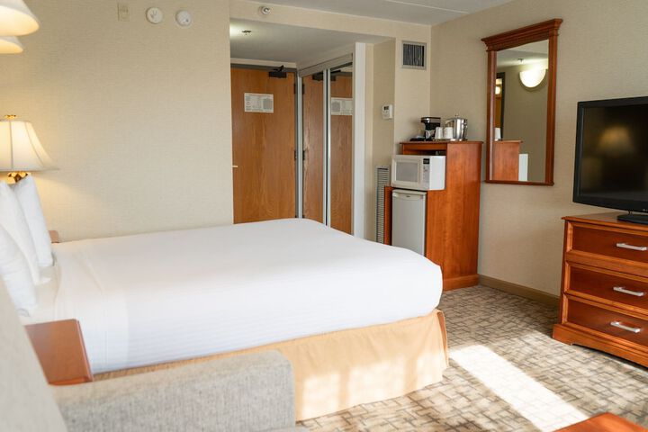 Room 44 of 62