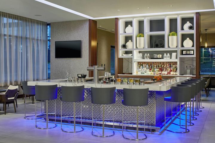 AC Hotel by Marriott Atlanta Airport Gateway