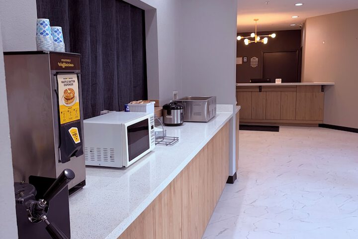 Super 8 by Wyndham Brenham TX