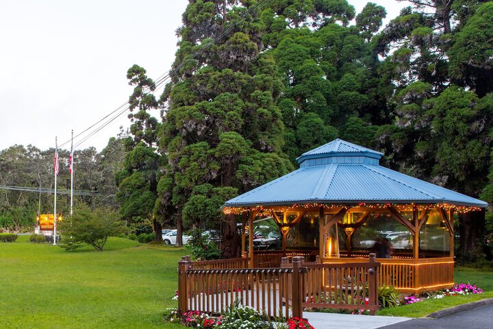 Kilauea Lodge and Restaurant