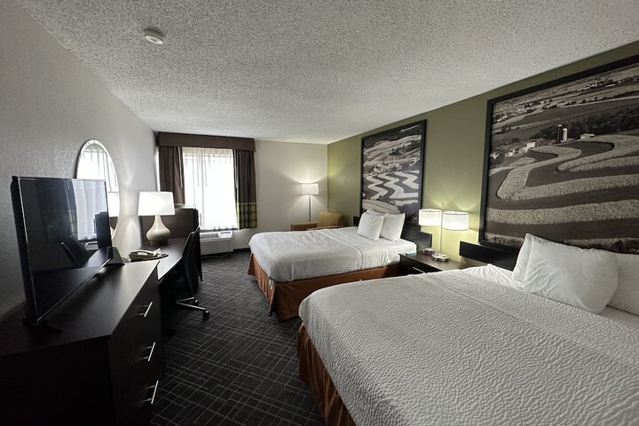 Room 28 of 34