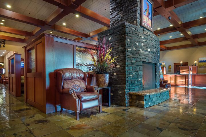 Hotel Interior 10 of 43
