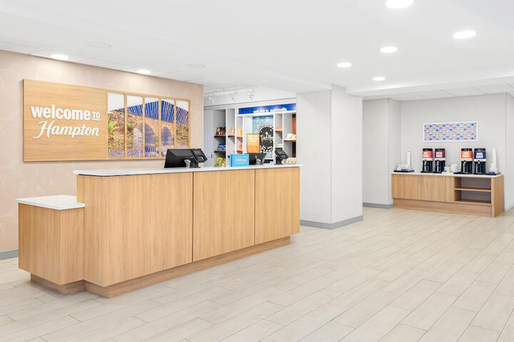 Hampton Inn by Hilton Gainesville-Haymarket