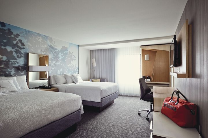 Room 17 of 35