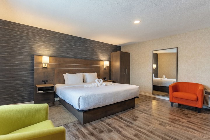 Glengarry Extended Stays