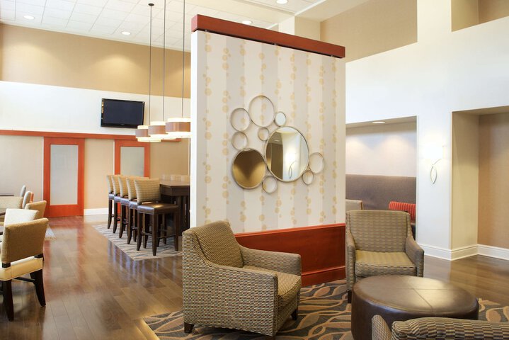 Hampton Inn & Suites Pittsburgh-Meadow Lands