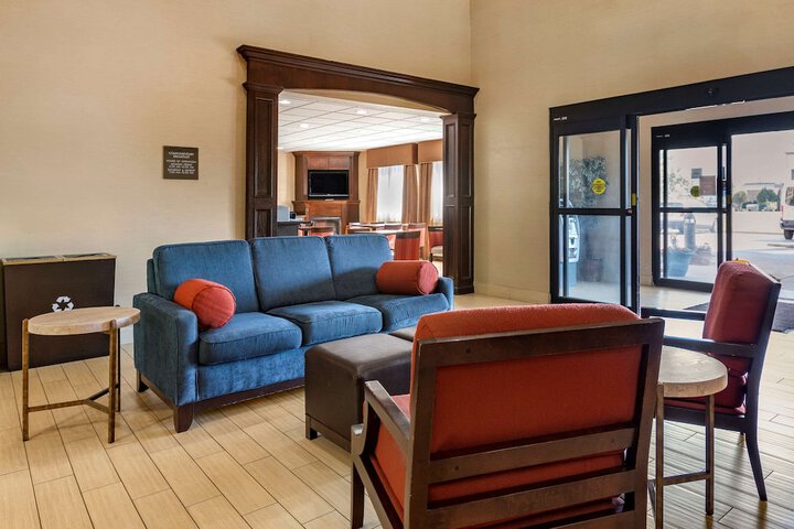 Hotel Interior 3 of 32