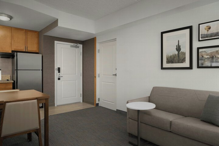 Room 28 of 48