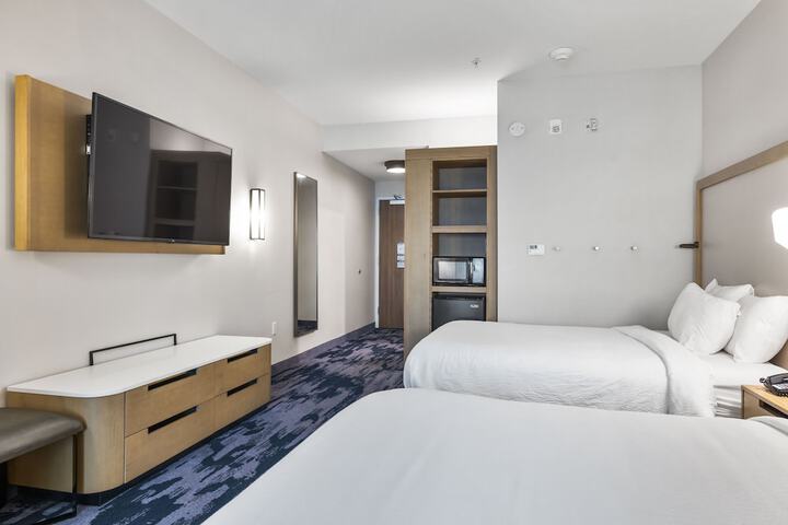 Room 16 of 37