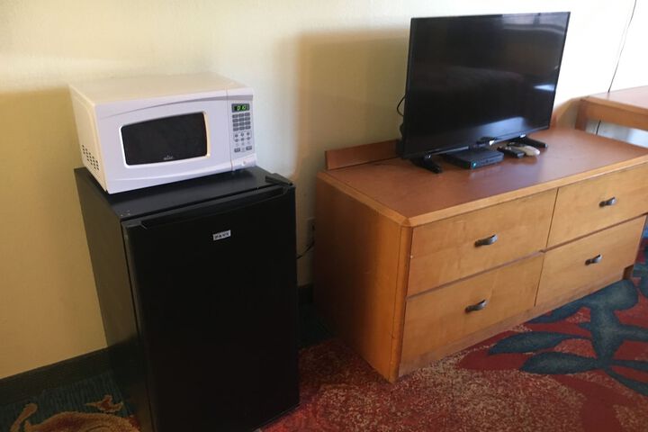 Room 25 of 46