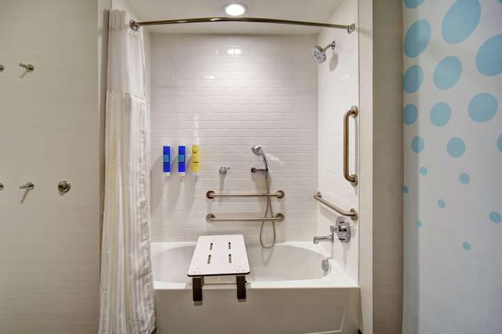 Tru by Hilton Raleigh Durham Airport