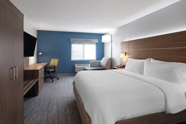 Holiday Inn Express Sheboygan-Kohler by IHG