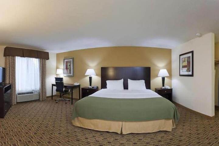 Room 35 of 56