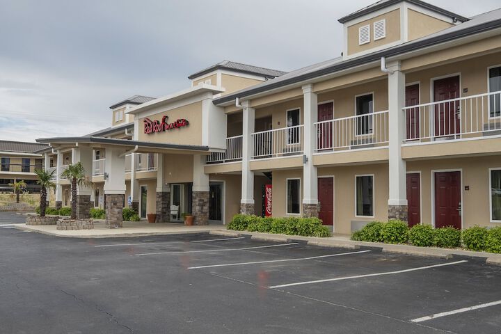 Hotel 2 of 37