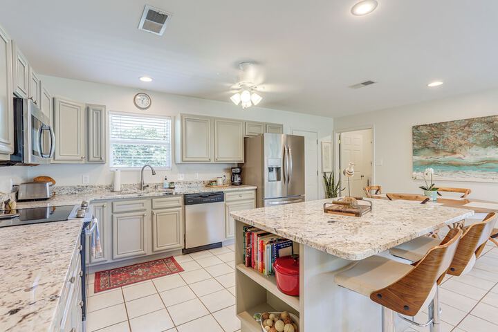 the Palm Bay St. Louis Home - Walk to Beach!