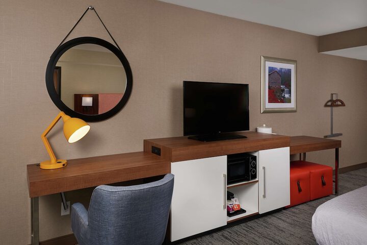 Room 13 of 29