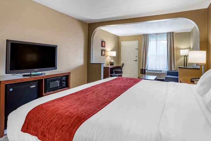 Room 12 of 28