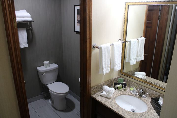 Room 36 of 65