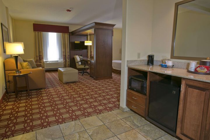 Room 35 of 46