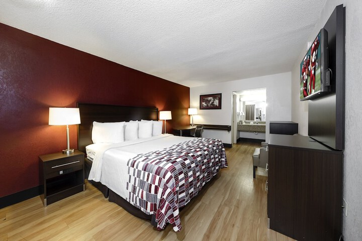 Room 16 of 24