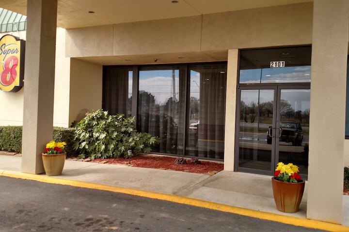 Super 8 by Wyndham Atoka