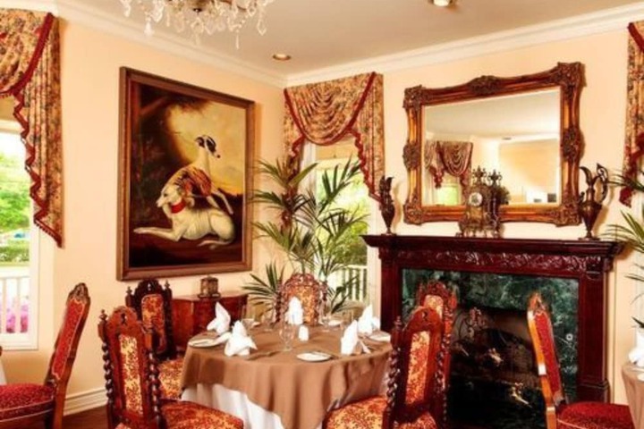 The Sanford House Inn & Spa