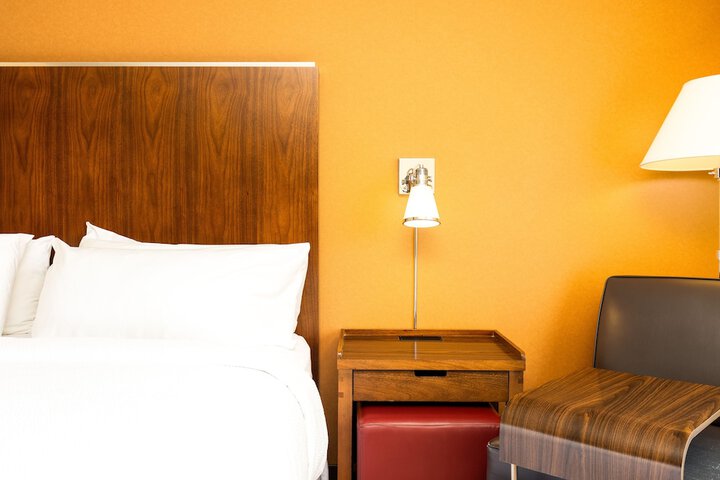 Room 22 of 136
