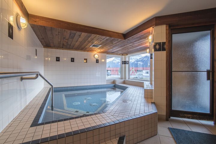 Spa 94 of 105