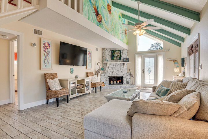 Cape Canaveral Cottage w / Pool - Walk to Beach!