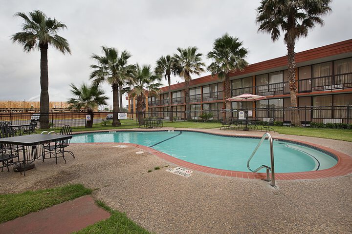 Quality Inn Pasadena - Houston East