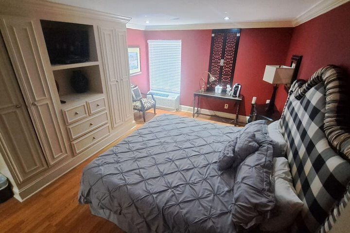 Room 146 of 159