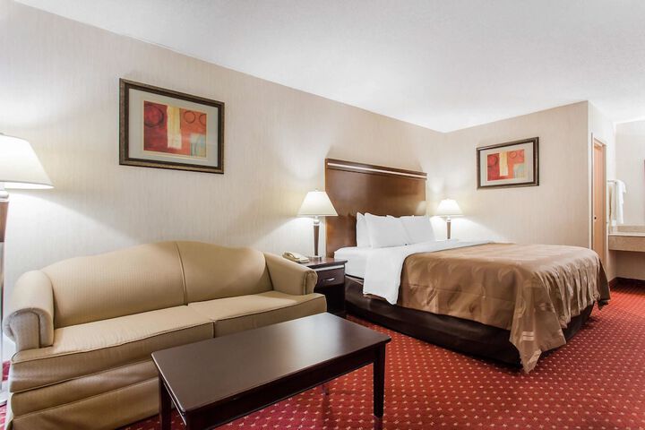 Room 28 of 48
