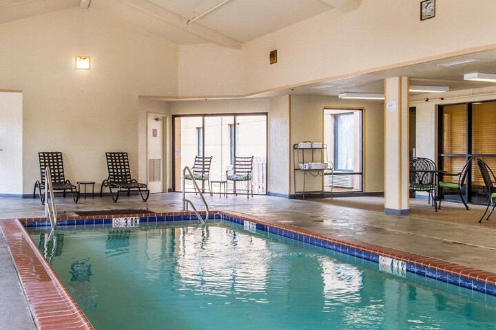 Pool 4 of 38
