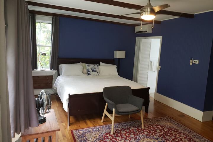 Room 40 of 64