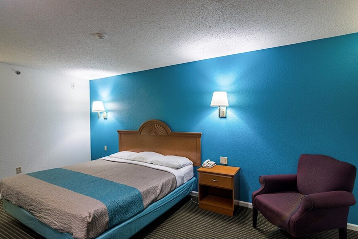 Motel 6 Azle TX