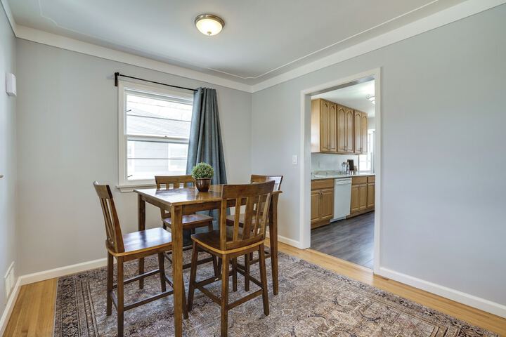 Inviting Minneapolis Vacation Rental w / Game Room!