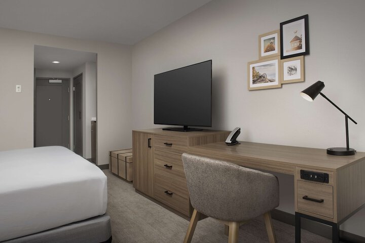 Room 28 of 50