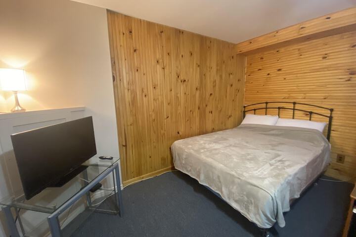 Room 9 of 23