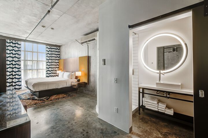 NYLO Las Colinas Hotel Tapestry Collection by Hilton