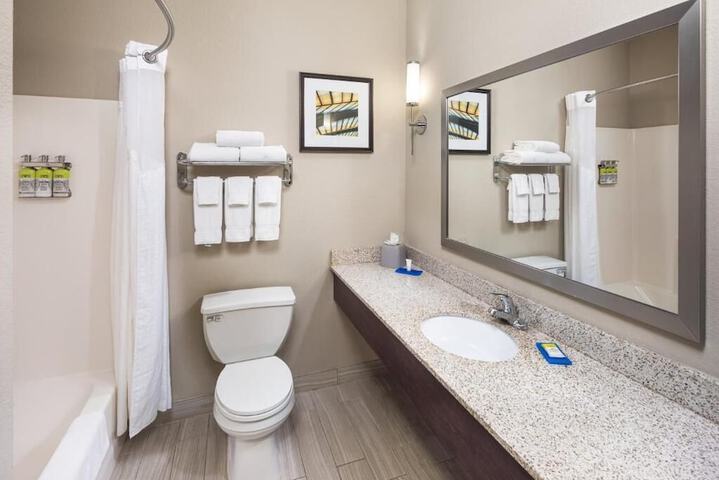 Holiday Inn Express St. Paul S - Inver Grove Hgts by IHG