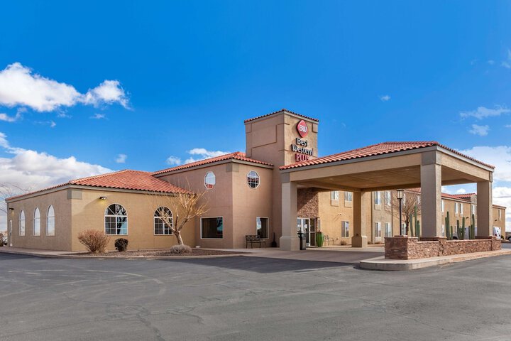 Hotel 4 of 36