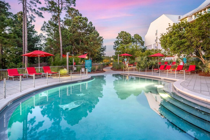 Hilton Grand Vacations Club in Sandestin Golf & Beach Resort