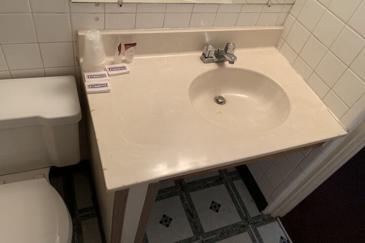 Room 17 of 26