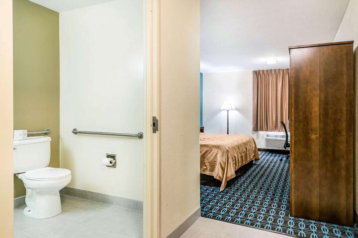 Room 27 of 50
