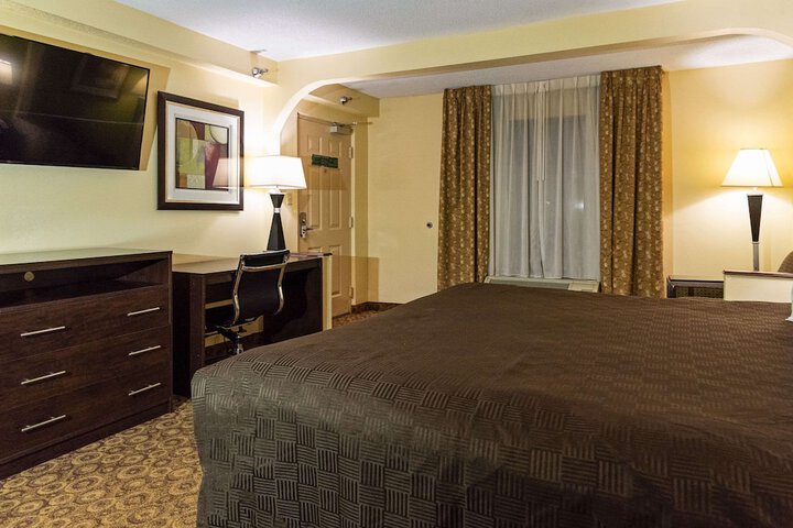 Room 12 of 22