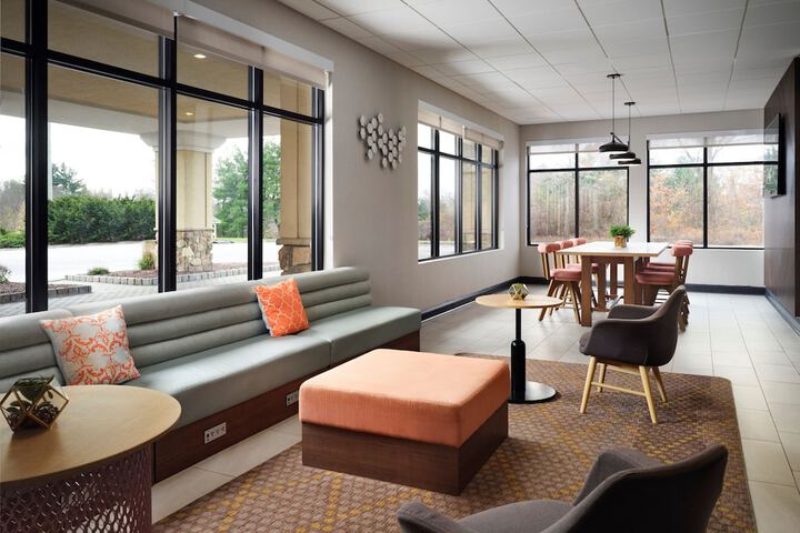 Holiday Inn & Suites Marlborough by IHG