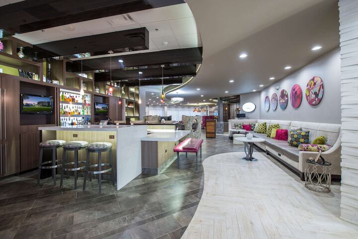 DoubleTree by Hilton Winston Salem - University