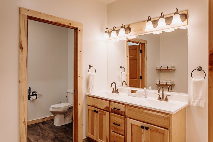 Keweenaw Waters Resort