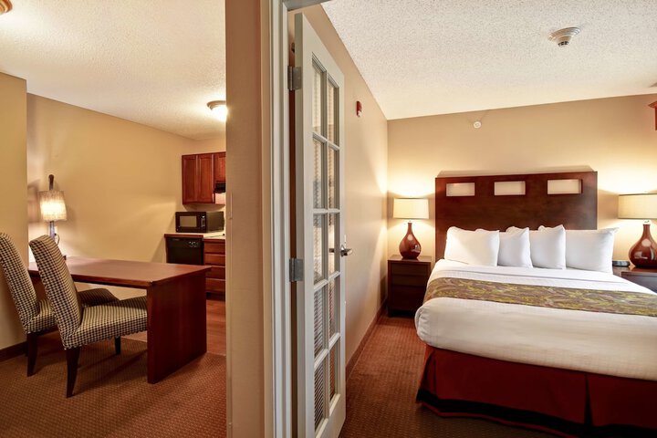 Room 19 of 38