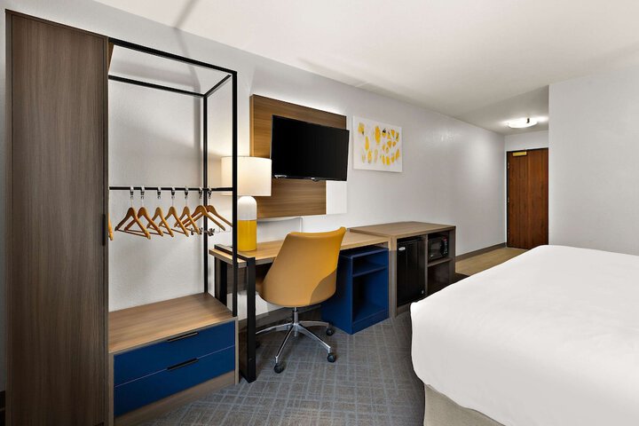 Comfort Inn & Suites Fremont